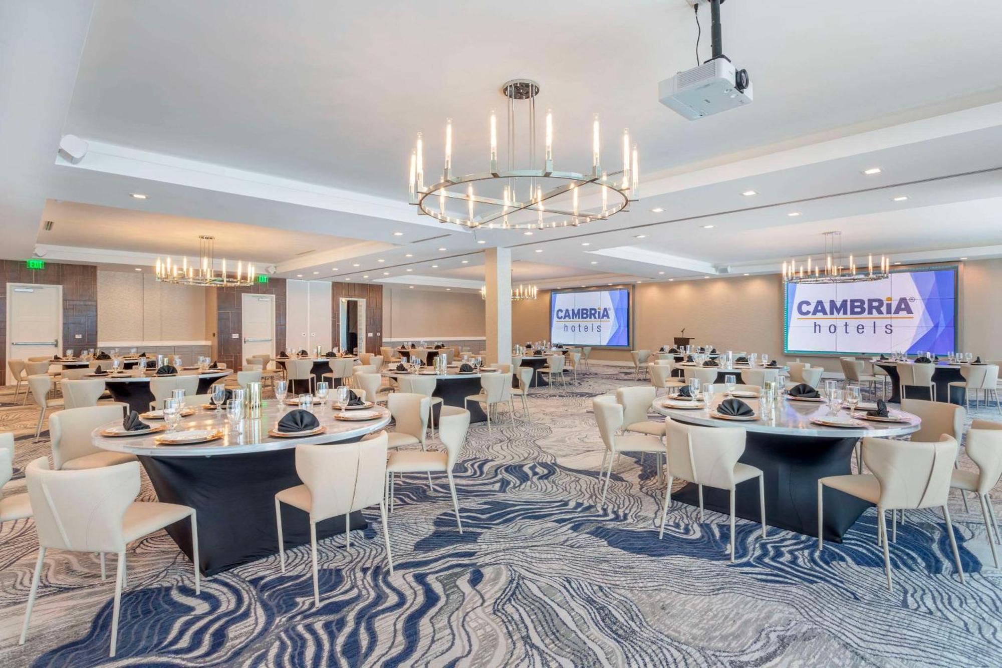Cambria Riverfront Hotel Waco