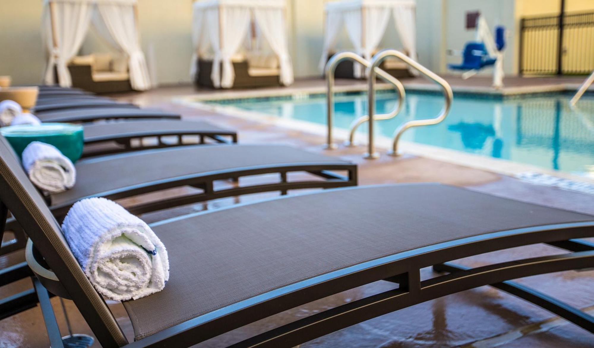 Hotel Cambria Riverfront *